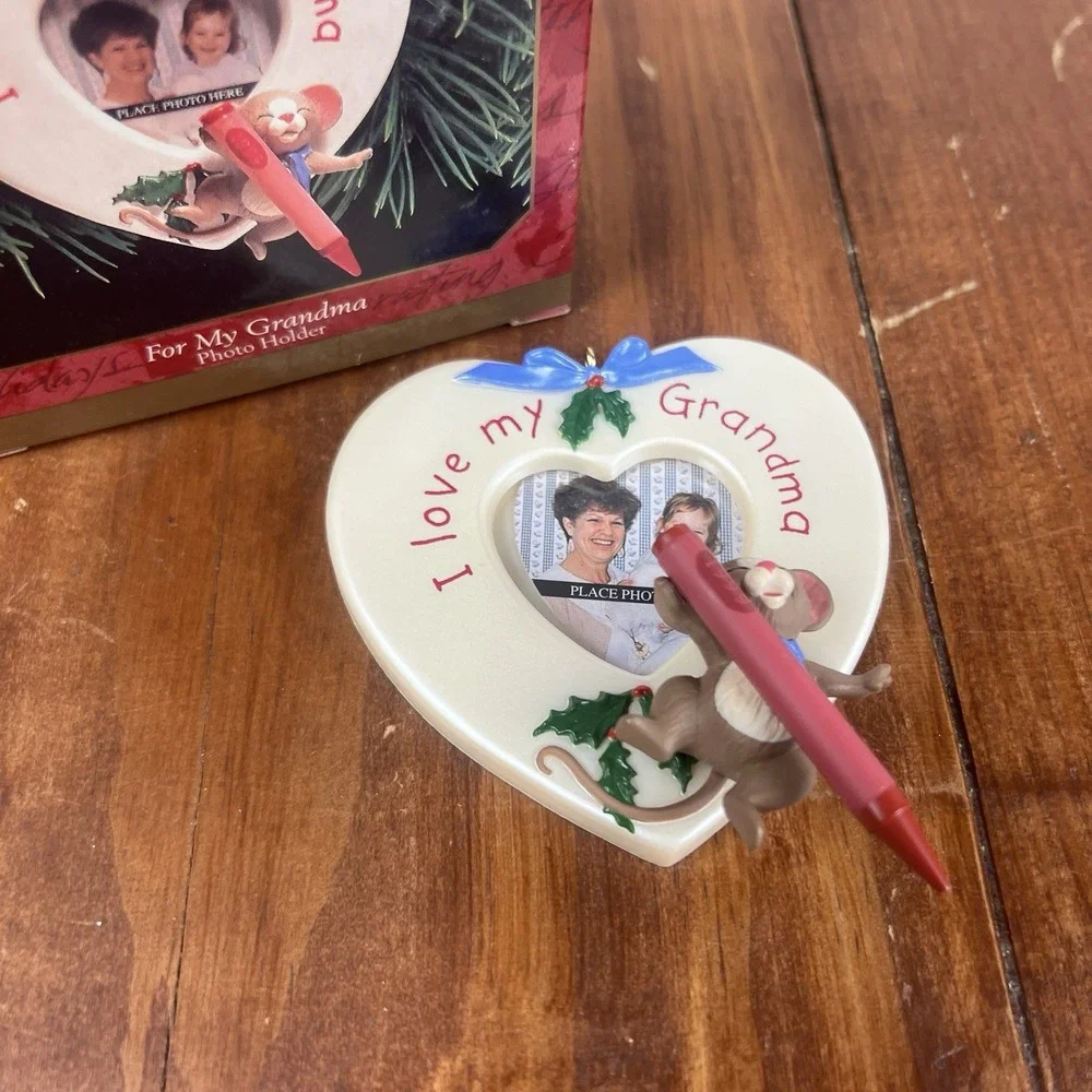 1999 Hallmark Keepsake For My Grandma Photo Holder Christmas Ornament QX6747